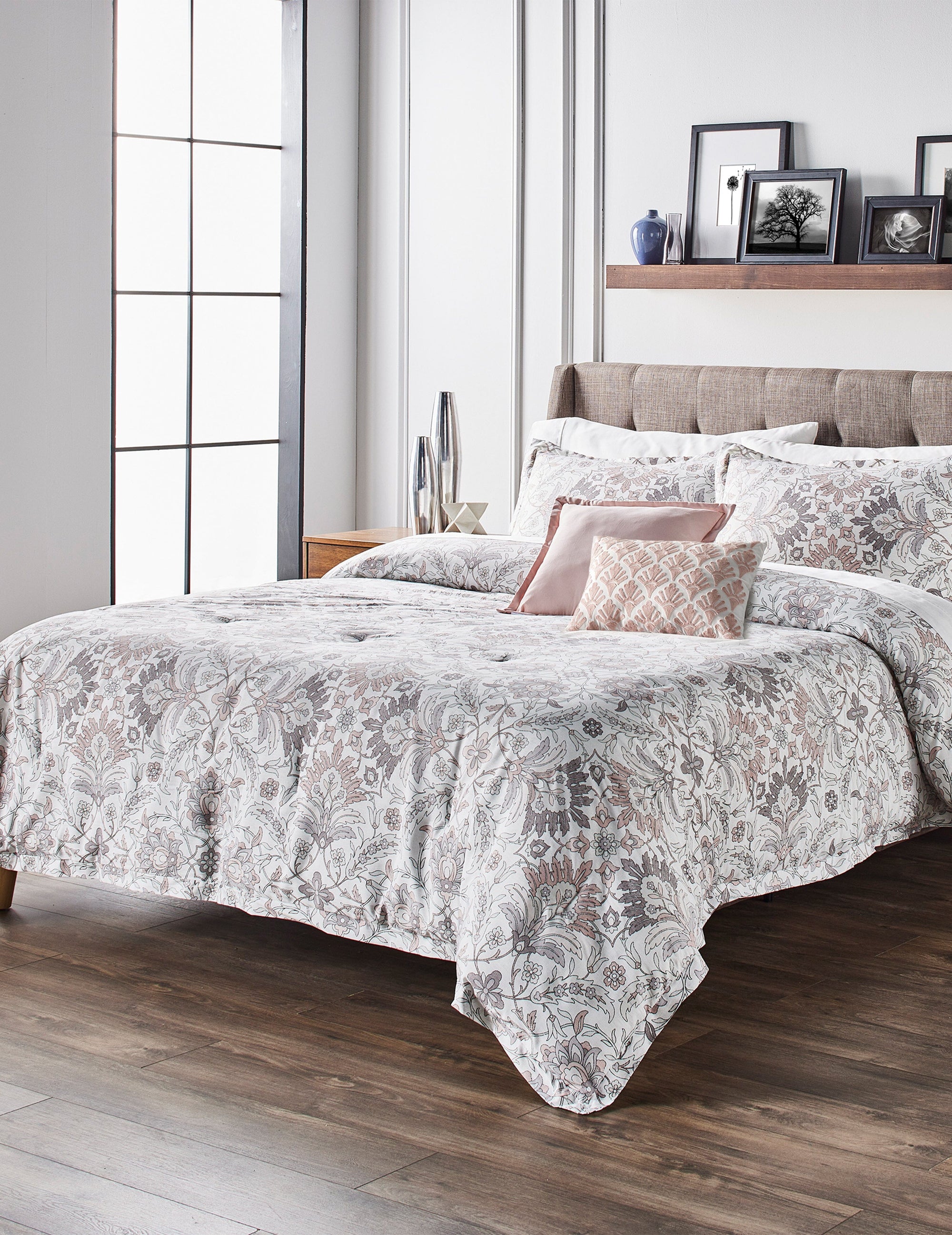 Anne Klein  Callista Comforter Set