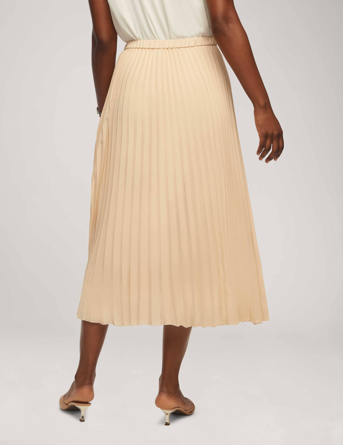 Anne Klein  Solid Pull On Pleated Skirt- Clearance
