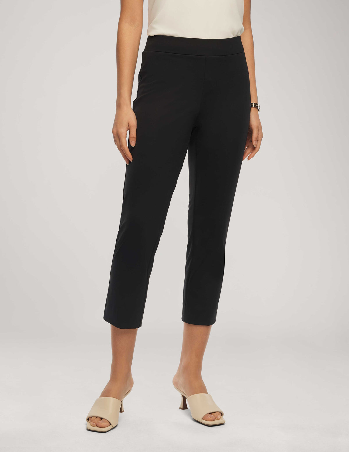 Anne Klein Anne Black Pull On Slim Crop With Side Slits Anne Deluxe- Sale