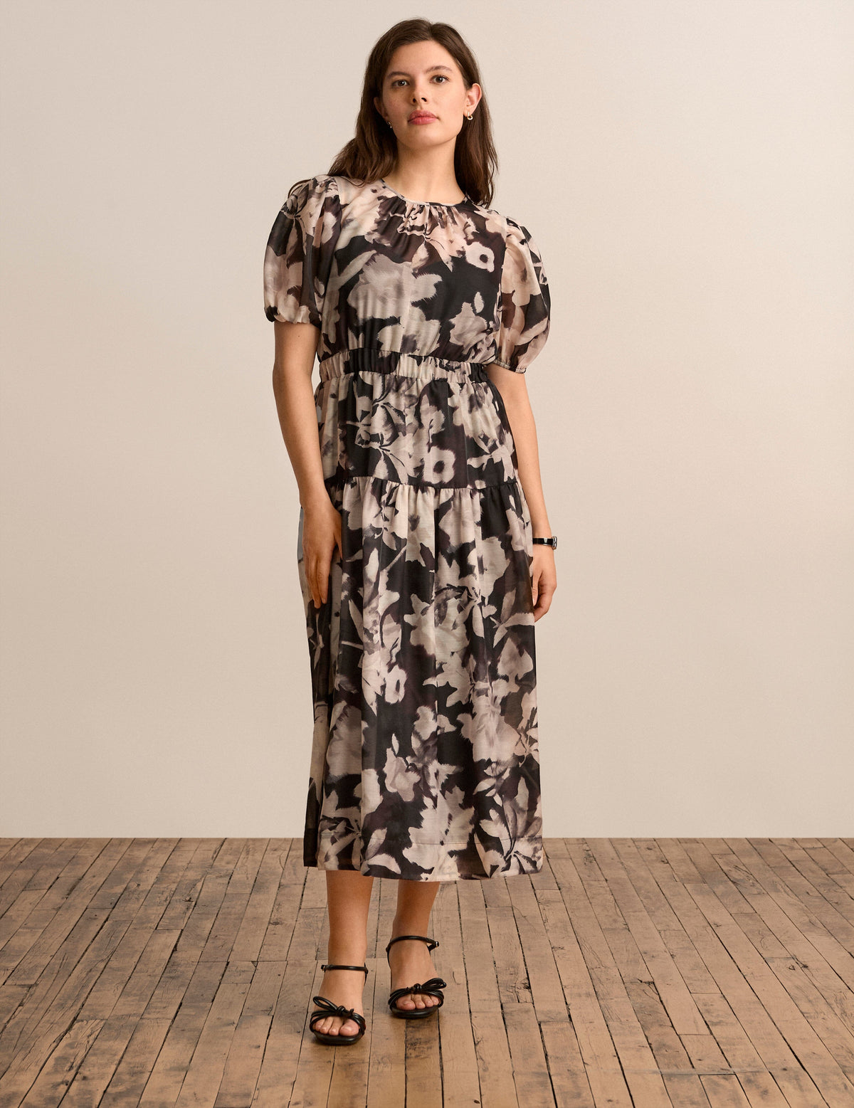 Anne Klein  Tiered Puff Sleeve Midi Dress