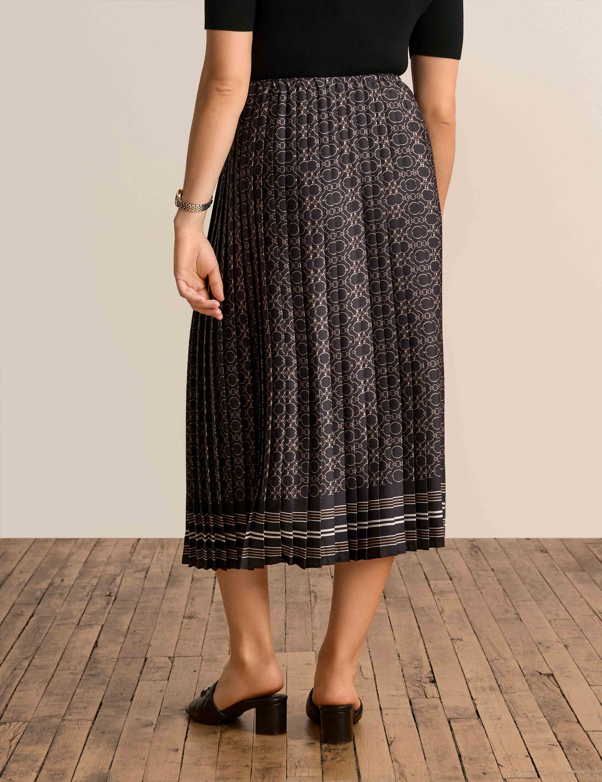 Anne Klein  Pull On Pleated Skirt