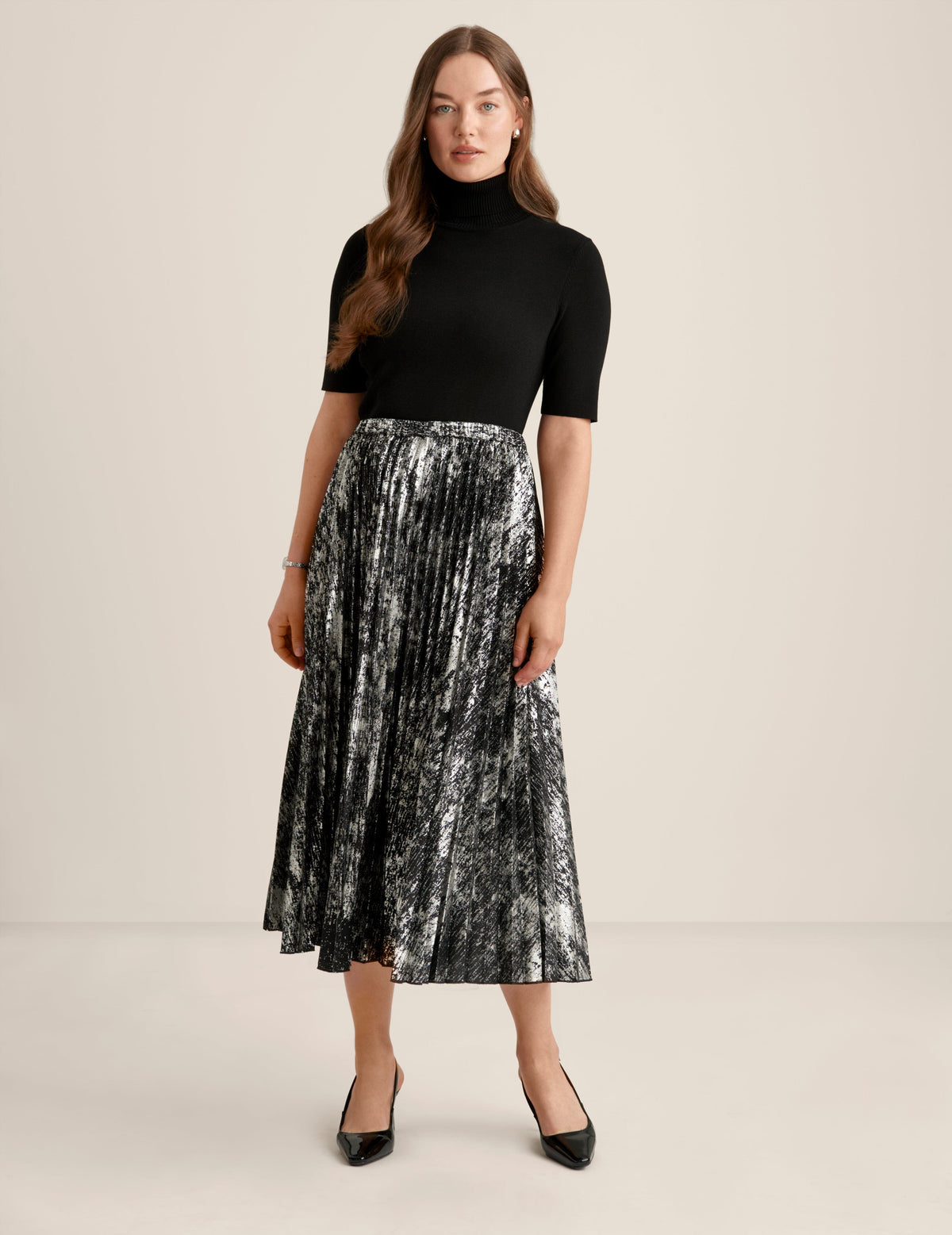 Anne Klein Anne Black/Silver Pull On Pleated Skirt