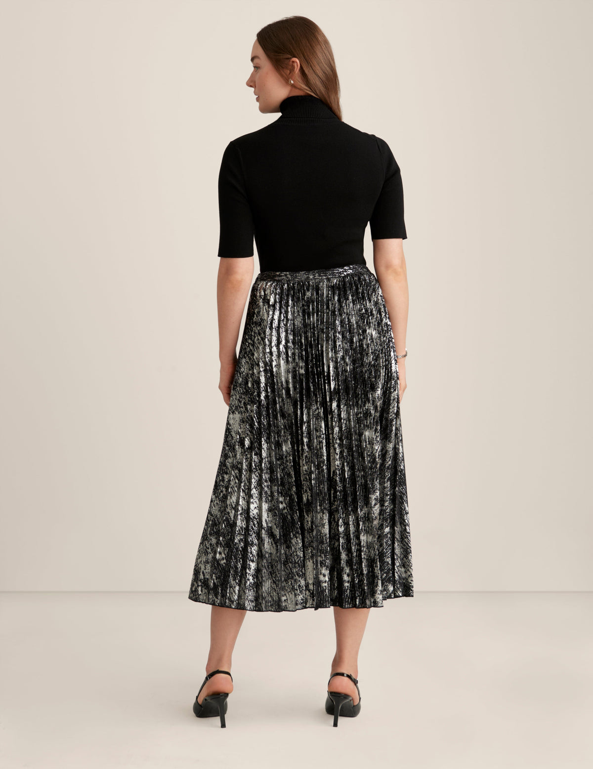 Anne Klein  Pull On Pleated Skirt