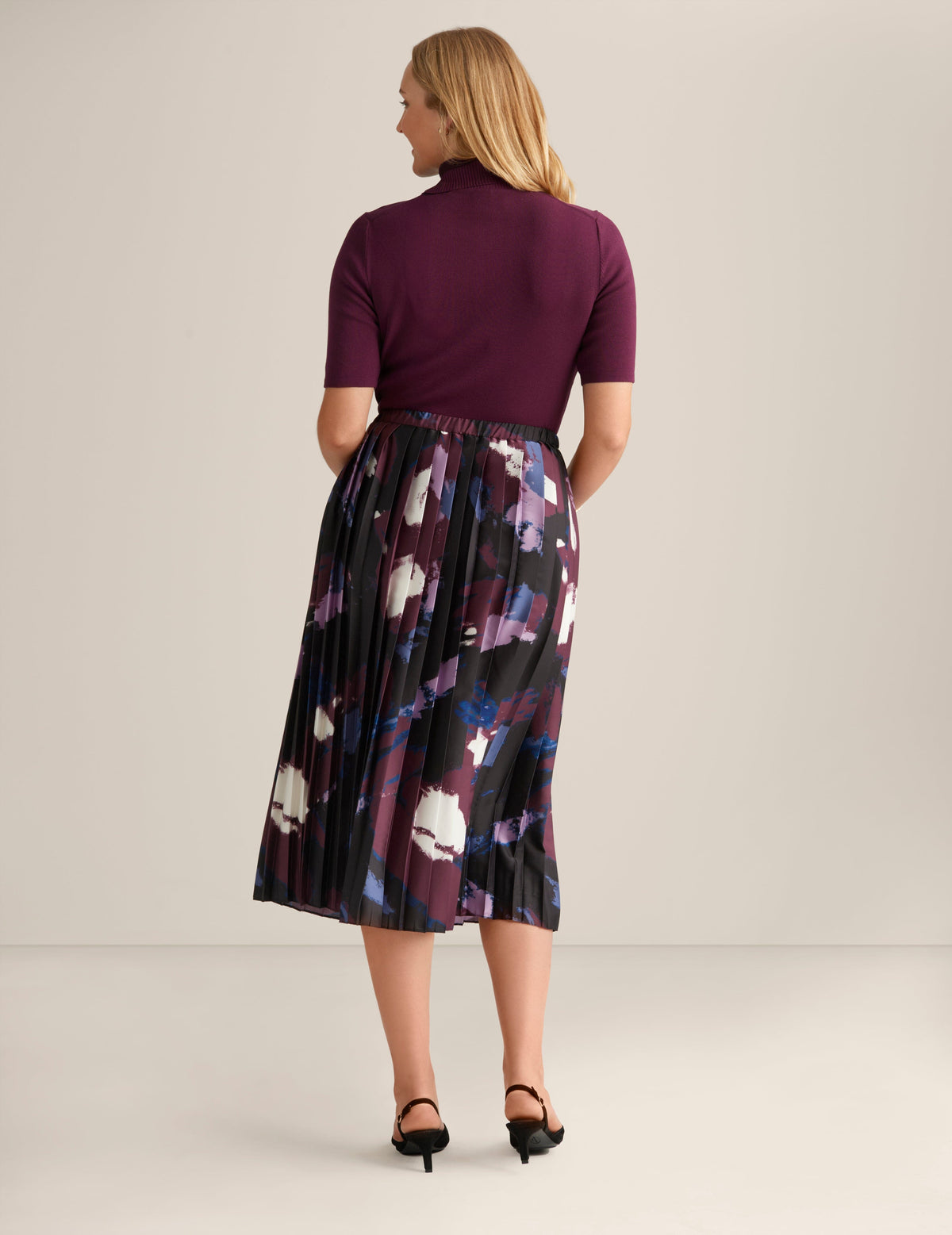 Anne Klein  Pull On Pleated Skirt