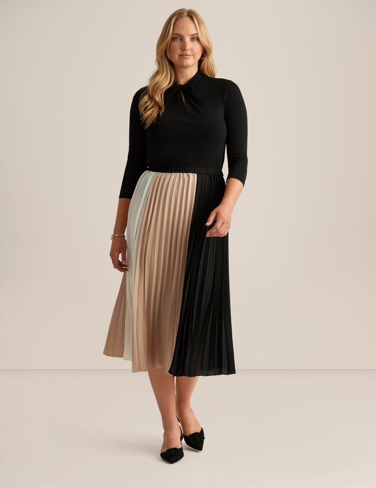 Anne Klein Ann Blk/Lt/Ann Wht Pull On Color Blocked Pleated Skirt