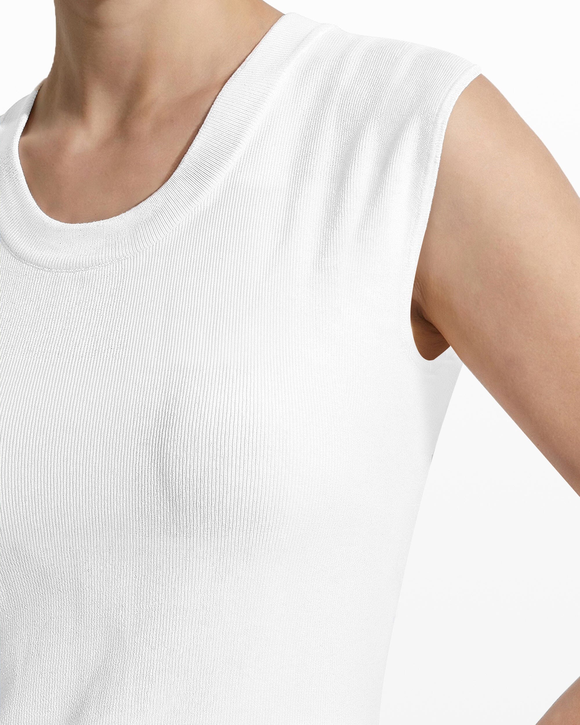Anne Klein Round V-Neck Full Needle Tank Top