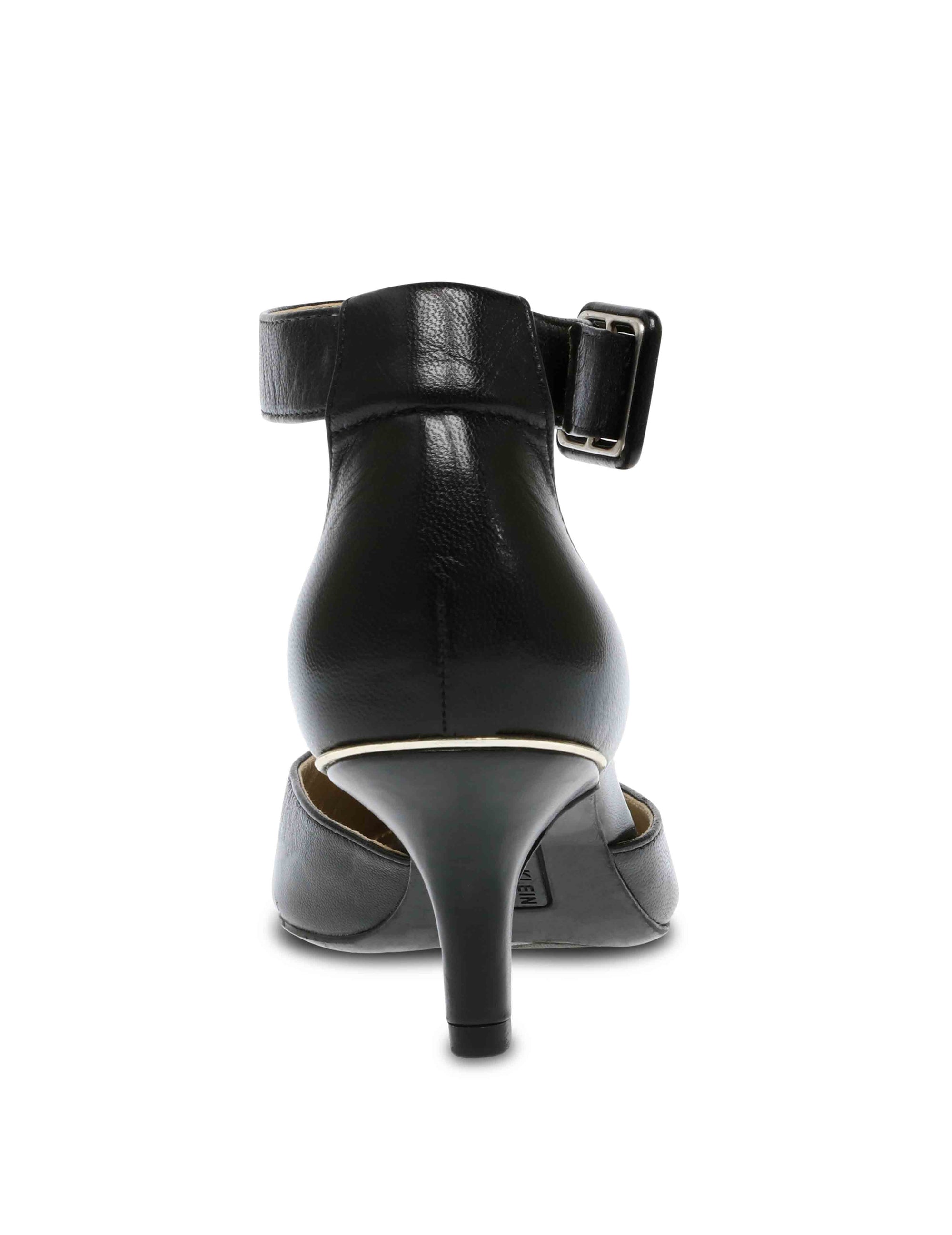Anne Klein  Fabulist Pump