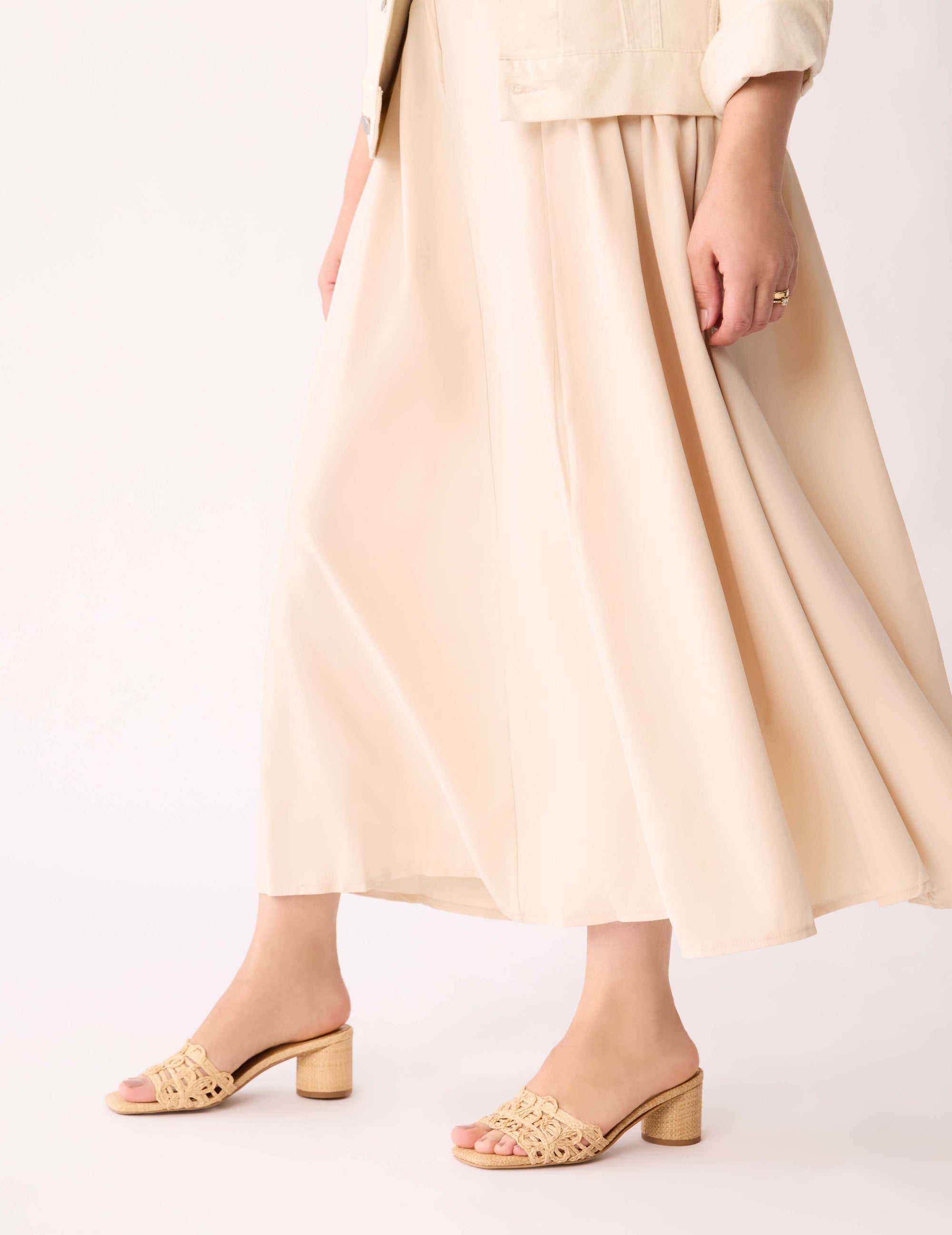 Anne Klein Flores Block Heel