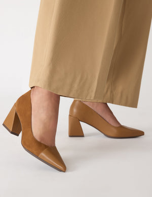 Anne Klein Walnut Microsuede Ravine Classic Pump