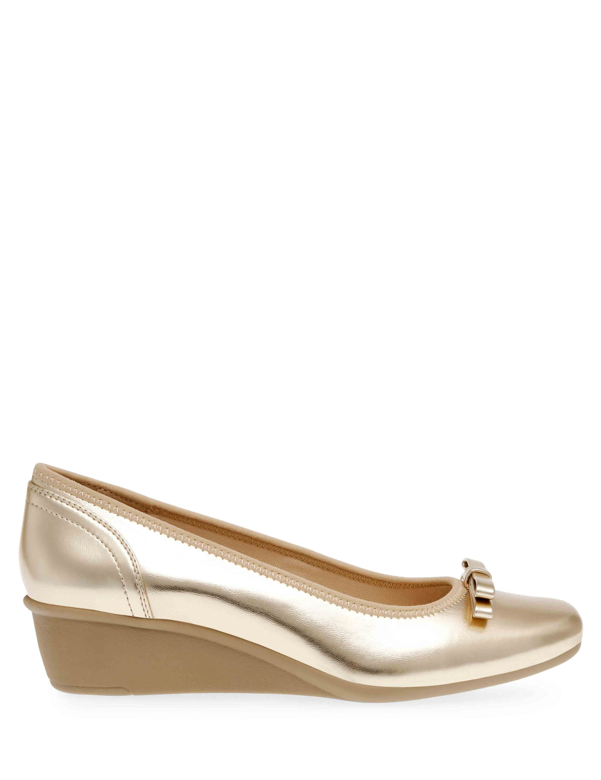 Anne Klein  Waldorf Wedge