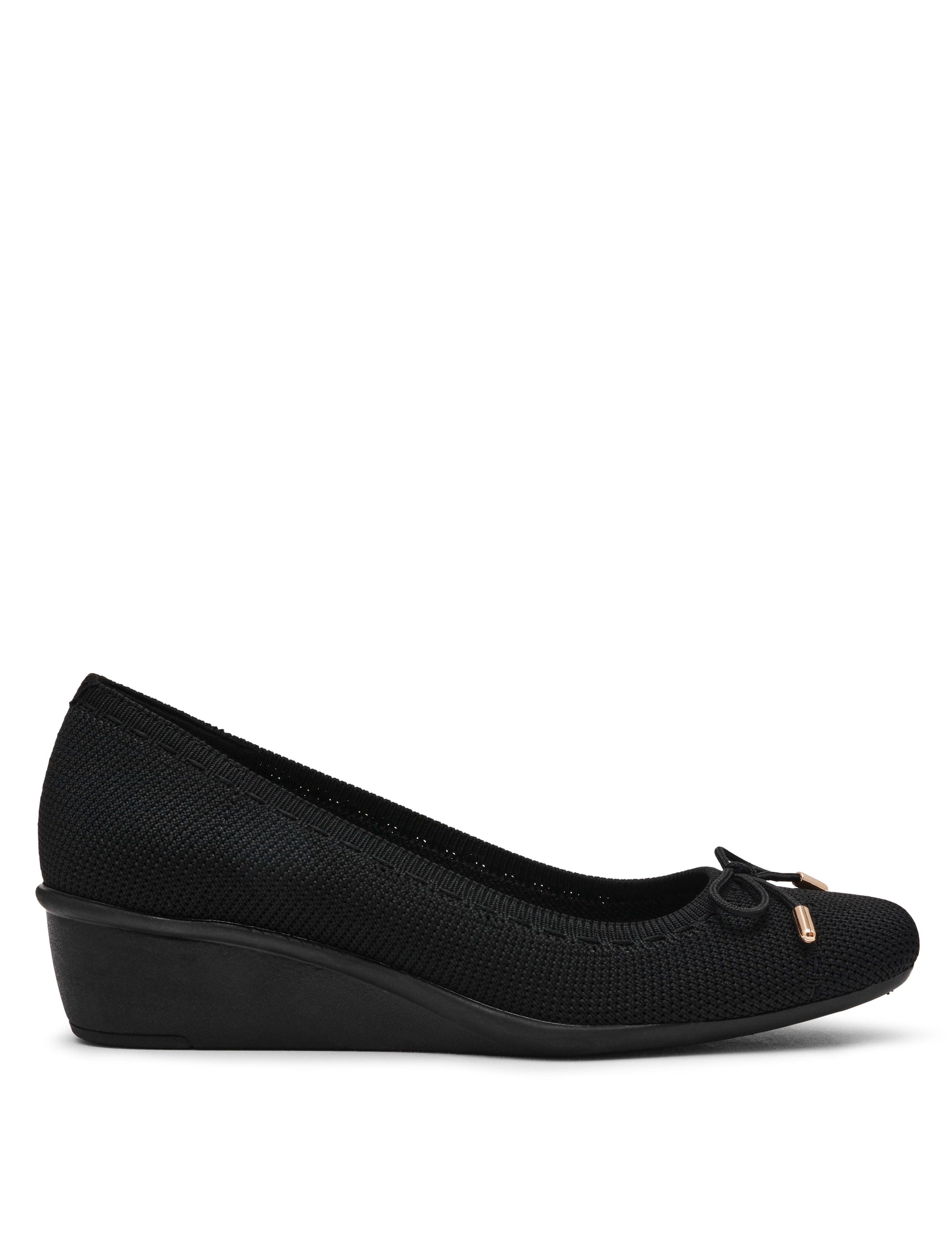 Anne Klein Wesson Wedge