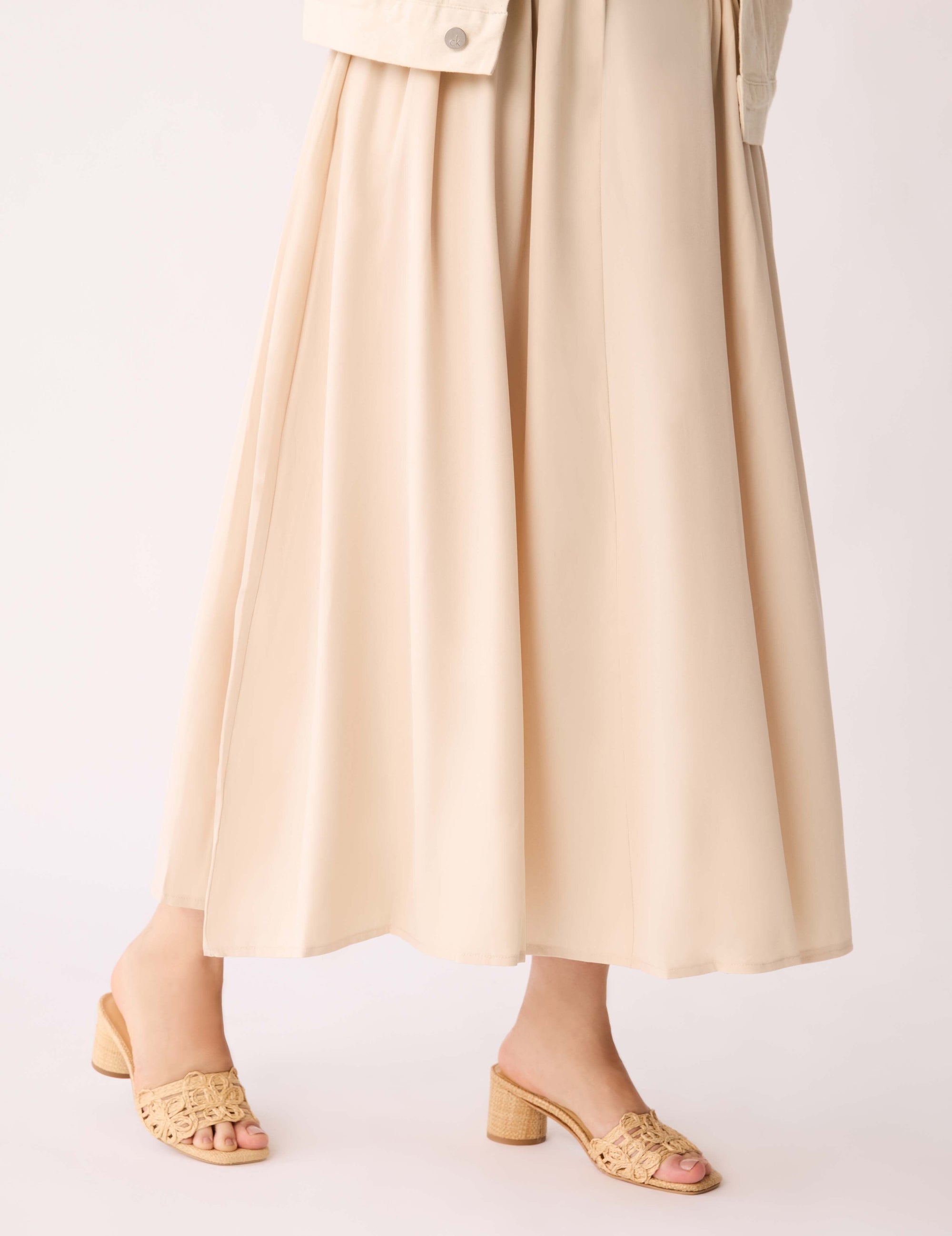 Anne Klein Flores Block Heel